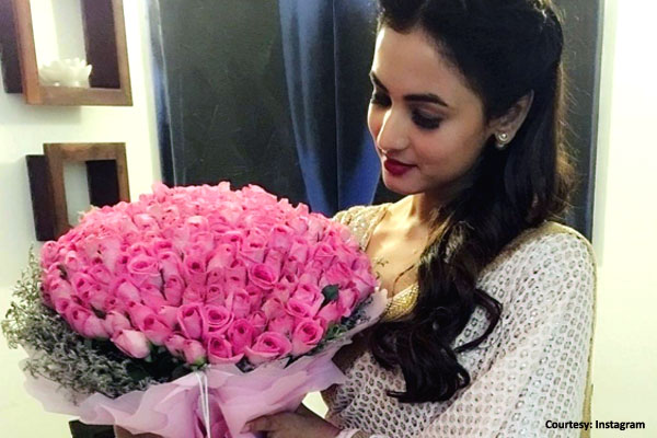 Who Is Sending So Many Roses to Sonal Chauhan?