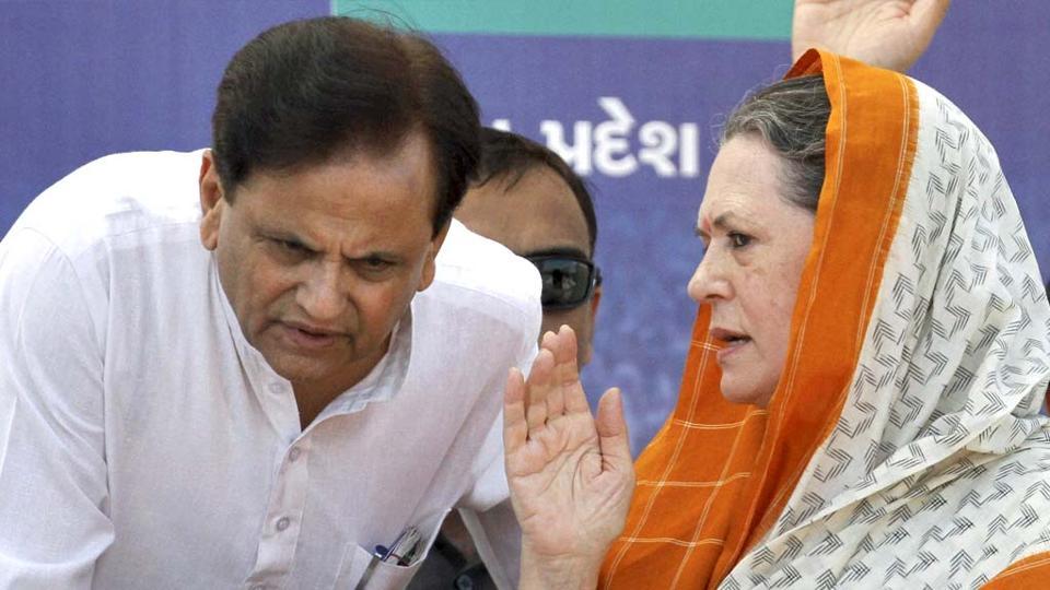 Sonia Gandhi and Ahmed Patel at a function in Gujarat